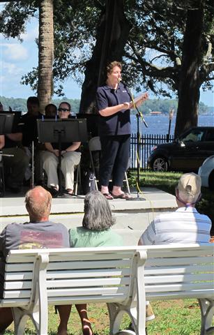 FCWE MC Rachel Clifton